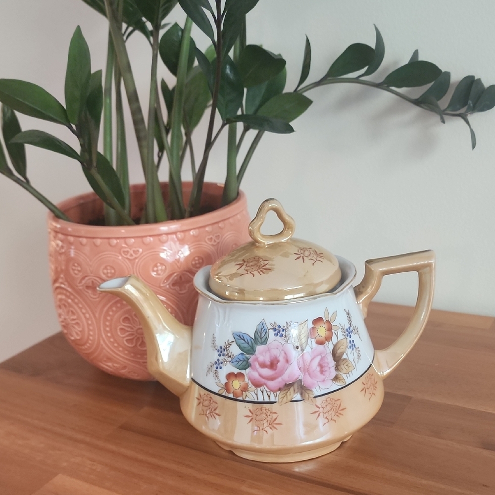 Japanese Ceramic Teapot with BONUS Sugar Pot